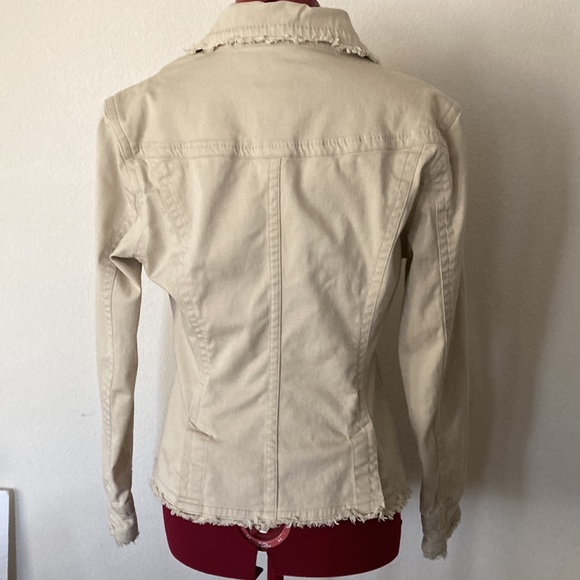 Live a Little Size small tan raw edging jacket 4 pockets 2 buttoned down front. - Picture 5 of 12